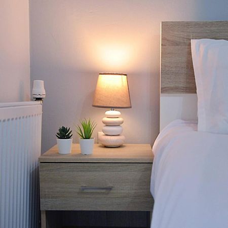 Agia Paraskevi, A Cozy And Minimal Retire 雅典 外观 照片
